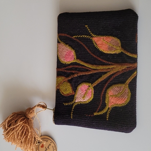 Handmade Cotton Purse - Picture 1 of 6